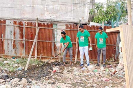 ভালুকায় ডেঙ্গু প্রতিরোধে যুবলীগ নেতা সজিবের নেতৃত্বে কর্মসূচি