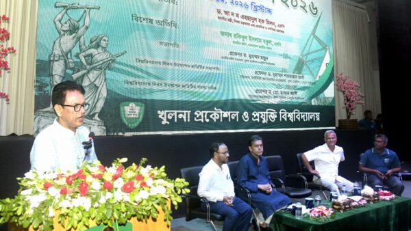 বিশ্ববিদ্যালয়ের শিক্ষার্থীদের দক্ষ করে গড়ে তুলতে হবে