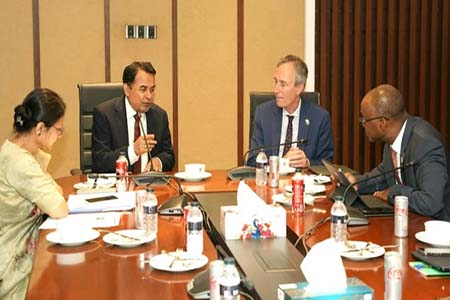 বর্ধিত সহায়তা চাইলেন অর্থমন্ত্রী