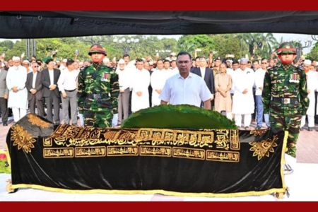 আব্দুল হাইয়ের জানাজায় প্রধানমন্ত্রীর অংশগ্রহণ