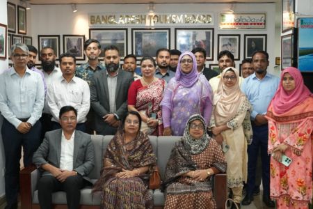 পর্যটন খাতে গতি আনতে উদ্ভাবনী উদ্যোগের আহ্বান বিমান পরিবহন ও পর্যটন মন্ত্রী এবং প্রতিমন্ত্রীর