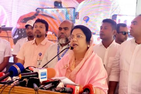 প্রকৃত দেশপ্রেমিক কখনো দুর্নীতিবাজ হতে পারেন না - বিমানমন্ত্রী