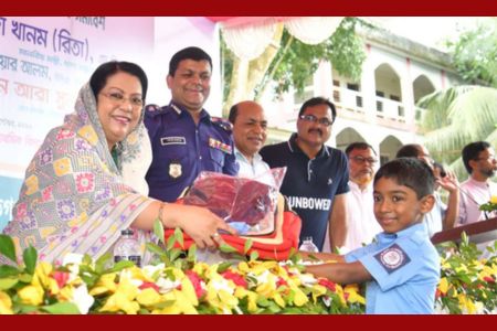 আর্থিক অসচ্ছলতার কারণে কোনো শিশু শিক্ষা থেকে বঞ্চিত হবে না – খাদ্যমন্ত্রী