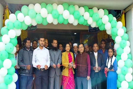 আগৈলঝাড়ায় বিজ্ঞান মেলার উদ্বোধন