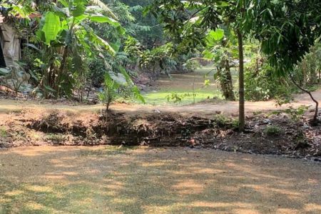 খালের উপর বাঁধ নির্মাণে জলাবদ্ধতা, আগৈলঝাড়ায় সচেতনতা বৃদ্ধিতে সভা