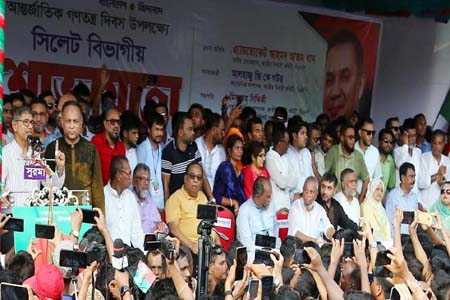 ১০ হাজার বিএনপি নেতাকর্মীকে খুন