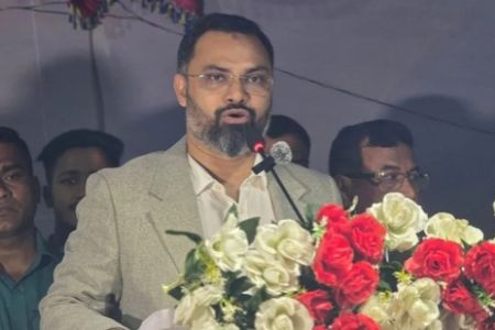 ফেসবুকে অপপ্রচার নয়, জনগণের পাশে দাঁড়ান: যুব ও ক্রীড়া প্রতিমন্ত্রী আমিনুল হক