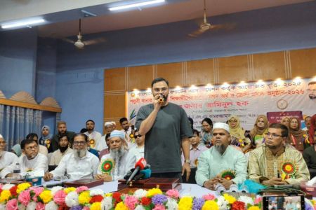 মোবাইল নয়, শিশুদের ফিরতে হবে খেলার মাঠে - ক্রীড়া প্রতিমন্ত্রী