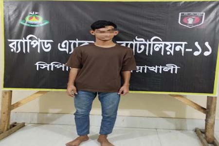 মারধর থেকে এক ব্যক্তিকে রক্ষা করায় কিশোরকে কুপিয়ে হত্যা