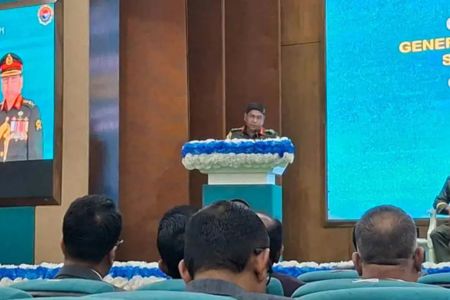 দ্বিতীয় রিফাইনারি গড়ে না ওঠায় পরিস্থিতি আরও জটিল হয়েছে - সেনাপ্রধান