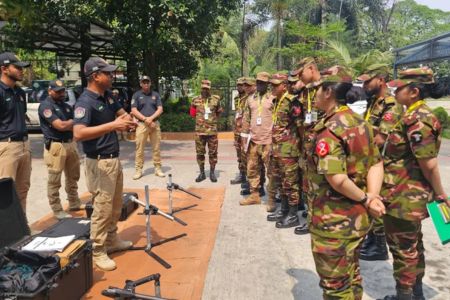 সিটিটিসির বোম্ব ডিসপোজাল ইউনিট পরিদর্শন করল সেনাবাহিনীর প্রশিক্ষণ দল