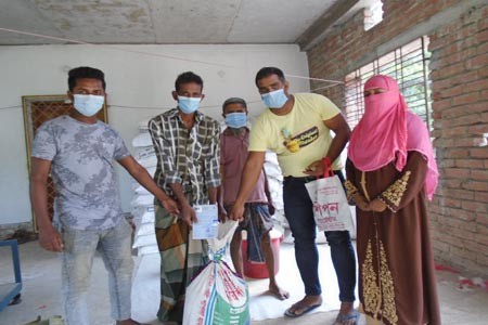 আড়পাড়া ইউনিয়নে ১০ টাকা দরে চাউল বিতরন