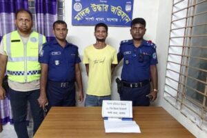 পুলিশের অভিযানে ইয়াবাসহ মাদক কারবারি আটক
