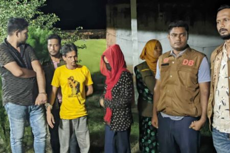 স্বপ্ন জগত পার্কে অনৈতিক কর্মকাণ্ডের অভিযোগে আটক ৩