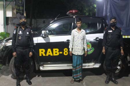 ডাসারে র‌্যাবের হাতে মাদক ব্যবসায়ী আটক