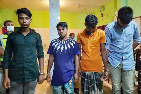 পাহাড় কাটার দায়ে ৪ জনকে জেল-জরিমানা, ট্রাক্টর ও এক্সেভেটর জব্দ