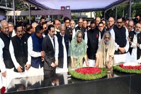 আওয়ামী লীগের নবনির্বাচিত কমিটির বঙ্গবন্ধুর প্রতিকৃতিতে শ্রদ্ধা