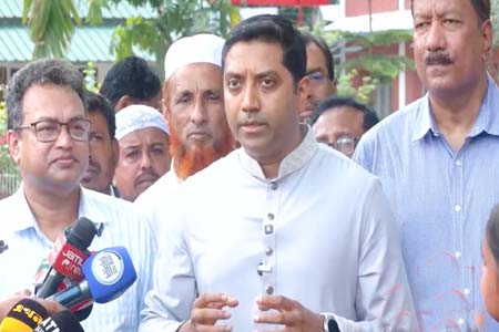 শিক্ষার্থীদের ক্লাস রুমে