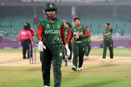 শ্রীলঙ্কার বিপক্ষে সুযোগ পেয়েও