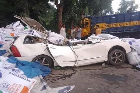 বাগেরহাটে সড়ক দুর্ঘটনায়