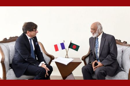 ফ্রান্সের সঙ্গে উন্নয়ন সহযোগিতা বাড়াতে আগ্রহী বাংলাদেশ