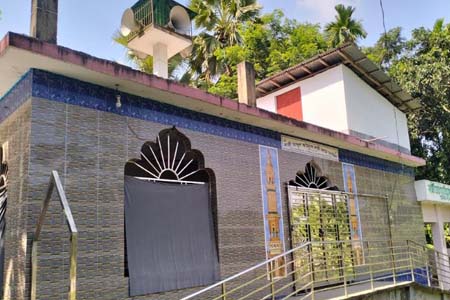 ইমামের টাকা নিয়ে গেল চোর