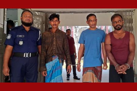 আগৈলঝাড়ায় ইয়াবাসহ তিন ব্যবসায়ি গ্রেফতার