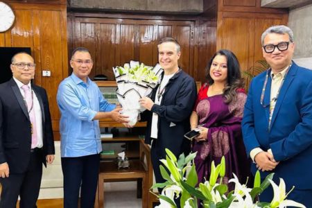 প্রধানমন্ত্রীর সঙ্গে বাটা গ্রুপের গ্লোবাল সিইওর সাক্ষাৎ