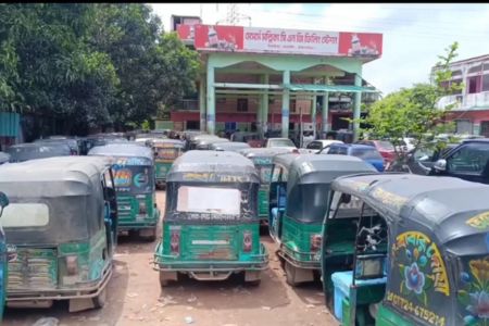 গ্যাস সংকটে ব্রাহ্মণবাড়িয়ায় থমকে গেছে সিএনজি স্টেশনগুলো