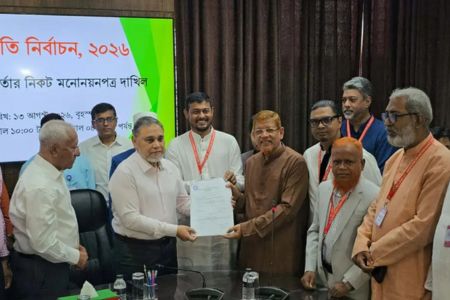 ১১ দলীয় জোটের সমর্থনে, রাষ্ট্রপতি পদে অলি আহমদের মনোনয়নপত্র দাখিল