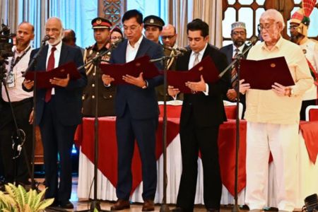 মন্ত্রিসভায় নতুন ৪ মন্ত্রী ও ২ প্রতিমন্ত্রীদের দপ্তর বণ্টন ও রদবদল করে প্রজ্ঞাপন জারি