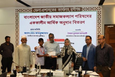 দেশে ইমাম, মুয়াজ্জিনসহ ধর্মীয় উপাসনালয়ের আড়াই লাখেরও বেশি ব্যক্তি পাবেন মাসিক সম্মানি