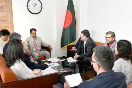 শিক্ষার মানোন্নয়ন সরকারের প্রধান অগ্রাধিকারগুলোর মধ্যে অন্যতম