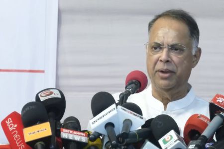 ভারতের কাছে বাড়তি ডিজেল চেয়েছে বাংলাদেশ