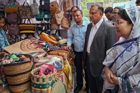 পাটজাত পণ্যের ব্যবহার বাড়াতে কাজ করছে সরকার - বস্ত্র ও পাট প্রতিমন্ত্রী