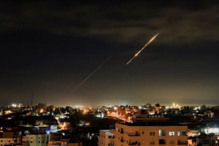 ইসরাইলে ক্ষেপণাস্ত্র হামলায় আহত অর্ধশত