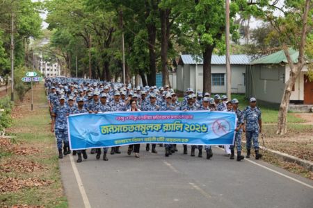 ডেঙ্গু-চিকুনগুনিয়া প্রতিরোধে জনসচেতনতামূলক কর্মসূচি বিমান বাহিনীর