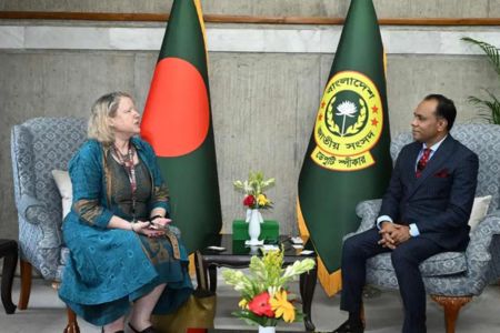 ডেপুটি স্পিকারের সঙ্গে ইউনেস্কো প্রতিনিধিদলের সাক্ষাৎ