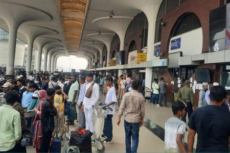 মধ্যপ্রাচ্যগামী ২৭টি ফ্লাইট বাতিল, বিড়ম্বনায় যাত্রীরা