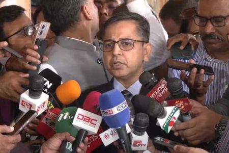 ভারতীয় হাইকমিশনার ভিসা নিয়ে যে বার্তা দিলেন