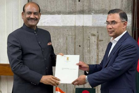 তারেক রহমানকে ভারত সফরের আমন্ত্রণ