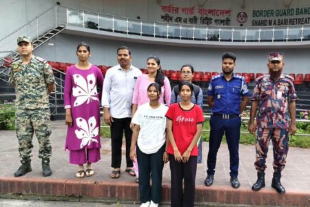 ভারতে কারাভোগের পর বেনাপোল দিয়ে দেশে ফিরেছেন দুই বাংলাদেশি নারী