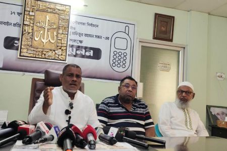 প্রধানমন্ত্রী তারেক রহমানের শার্শা আগমন ঘিরে বেনাপোলে ৩ দফা দাবিতে সংবাদ সম্মেলন