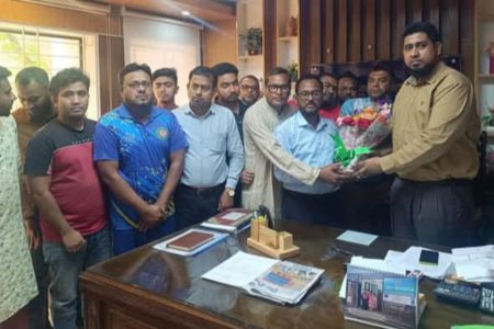 বেনাপোলের ক্রীড়াঙ্গন উন্নয়নে পৌর প্রশাসনের সহযোগিতার আশ্বাস