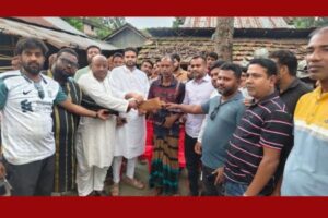 বেনাপোলে অসুস্থ কর্মীর পাশে জেলা যুবদলের যুগ্ম আহ্বায়ক ইমদাদুল হক