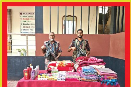 বেনাপোলে বিজিবি অভিযানে ভারতীয় চোরাচালানী মালামাল আটক
