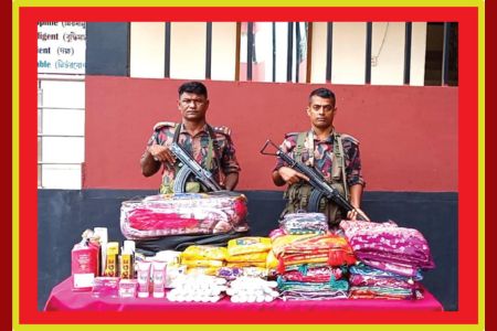 বেনাপোলে বিজিবি অভিযানে চোরাচালানী পণ্য আটক 