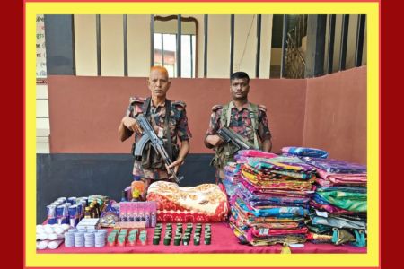 বেনাপোল সীমান্তে ৭ লাখ ৪১ হাজার টাকার ভারতীয় পণ্য জব্দ করল বিজিবি