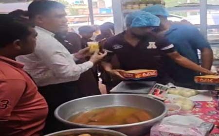 বেনাপোলে দুই প্রতিষ্ঠানকে ১ লাখ ৫ হাজার টাকা জরিমানা