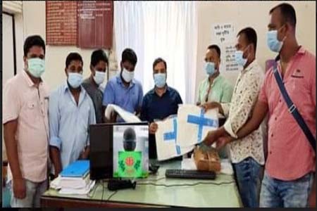 বেনাপোল হাইস্কুল ২০০৫ ব্যাচের উদ্যোগে পিপিই ও মাস্ক প্রদান